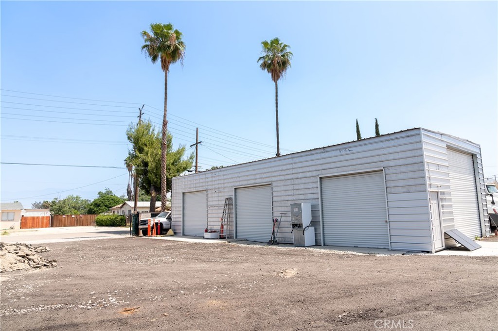 455 E Caroline Street Property Photo 29
