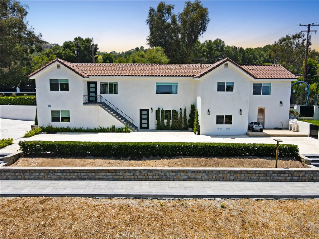 3808 Palos Verdes Drive E Property Photo 1
