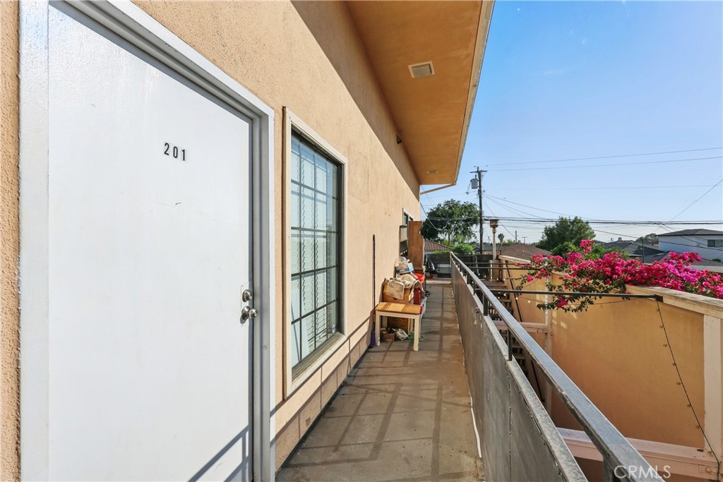 5428 E Beverly Boulevard Property Photo 14