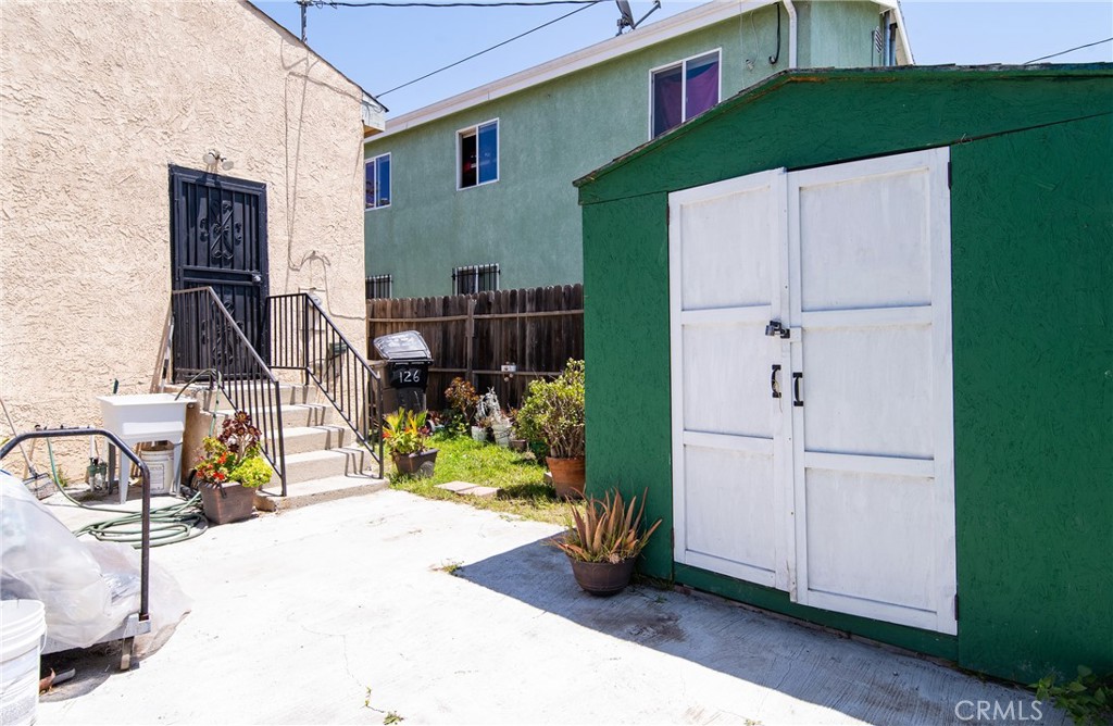 126 E 95th Street Property Photo 15