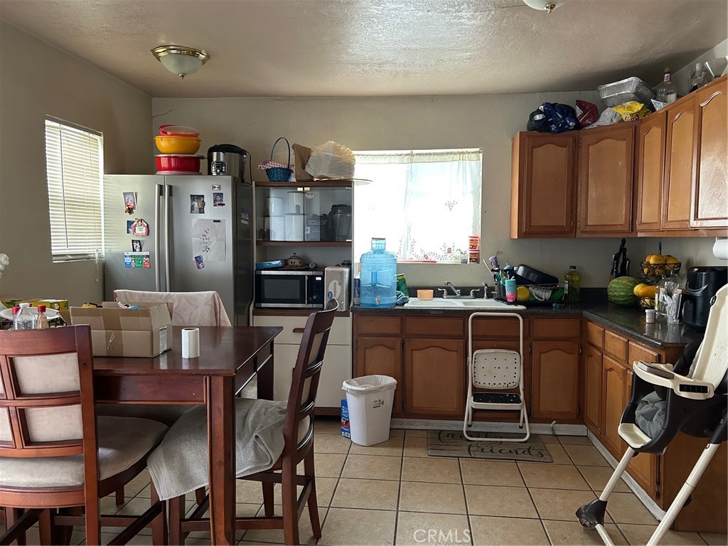 994 Magnolia Avenue Property Photo 5