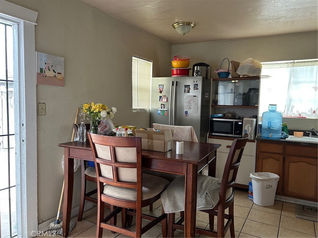 994 Magnolia Avenue Property Photo 6