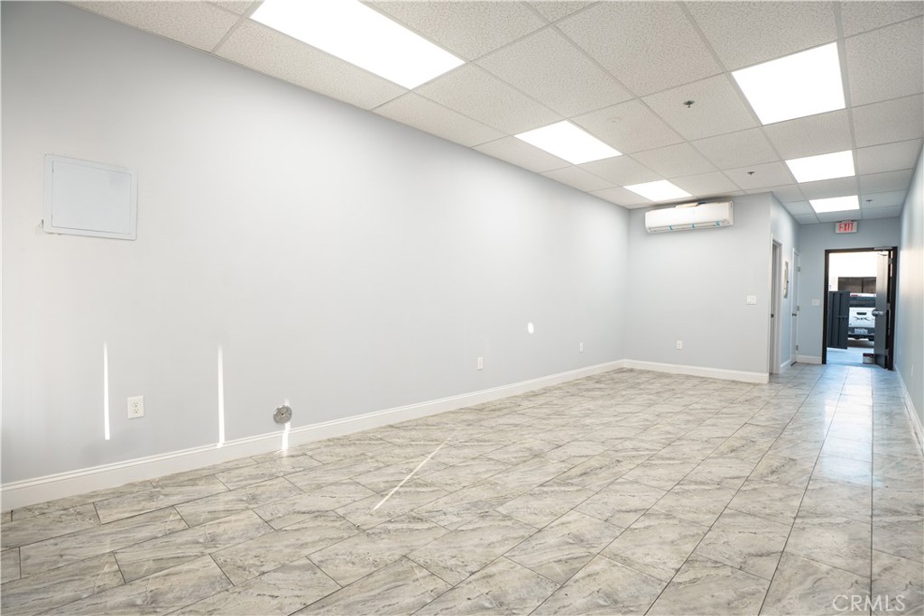 11352 #2 Long Beach Blvd Property Photo 4