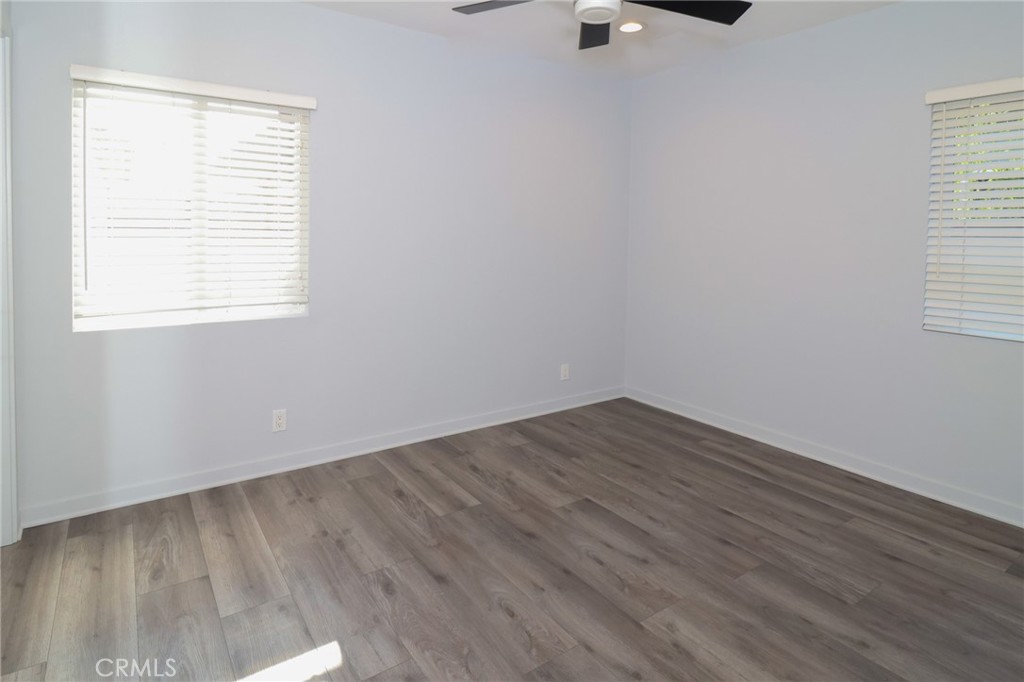 13917 Truro Avenue Property Photo 18
