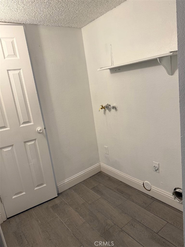 710 N Chester Avenue Property Photo 15