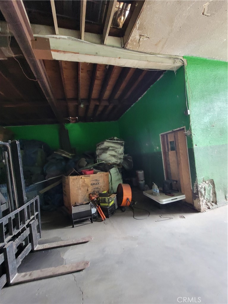 5739 Long Beach Avenue Property Photo 8
