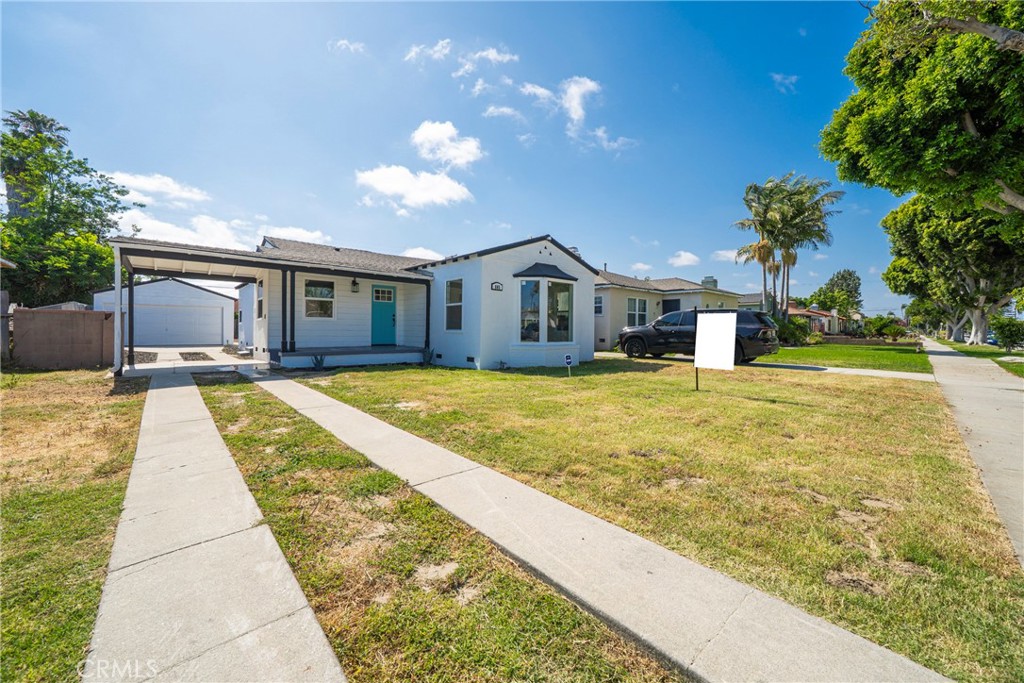805 S Poinsettia Avenue Property Photo 1