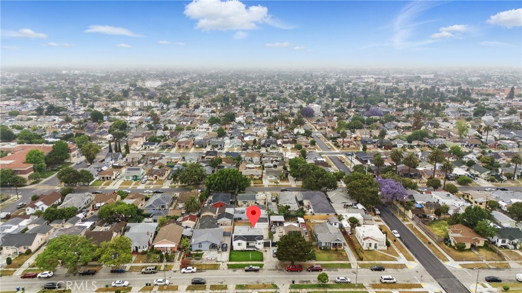 1217 W 77th Street Property Photo 1