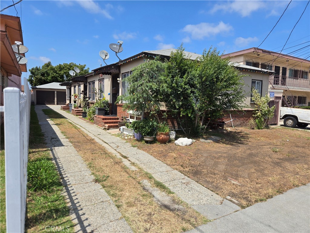 1609 W 107th Street Property Photo 1