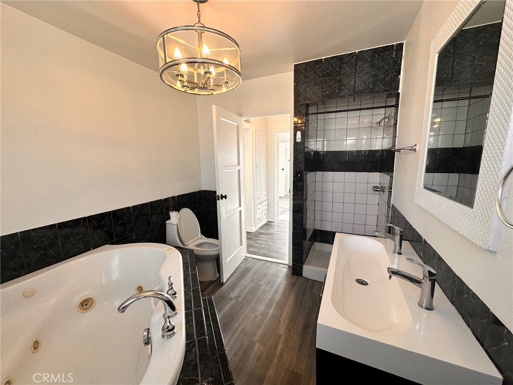 3208 W 74th Street Property Photo 35