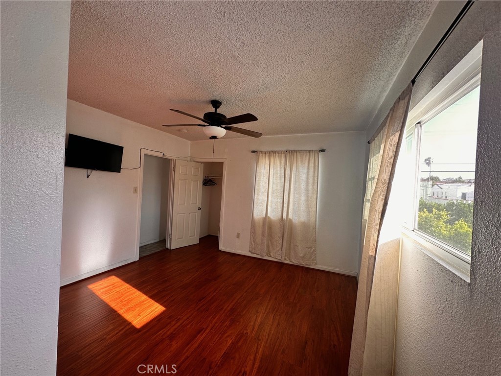 3208 W 74th Street Property Photo 45