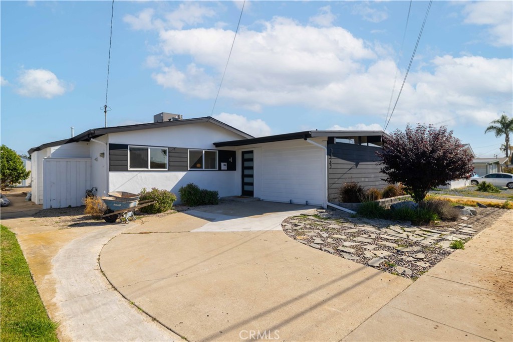 3567 Mount Everest Boulevard Property Photo 1