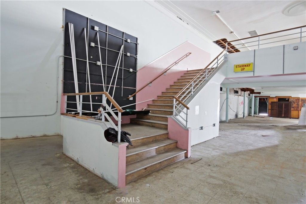 8218 Firestone Boulevard Property Photo 10