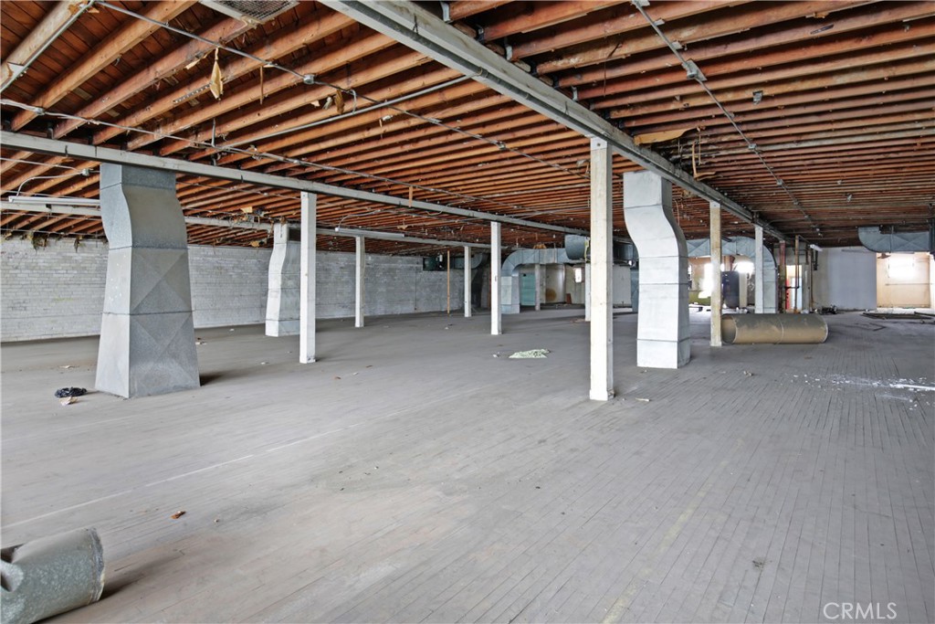 8218 Firestone Boulevard Property Photo 13