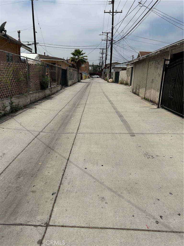 4122 Whittier Blvd Property Photo 3