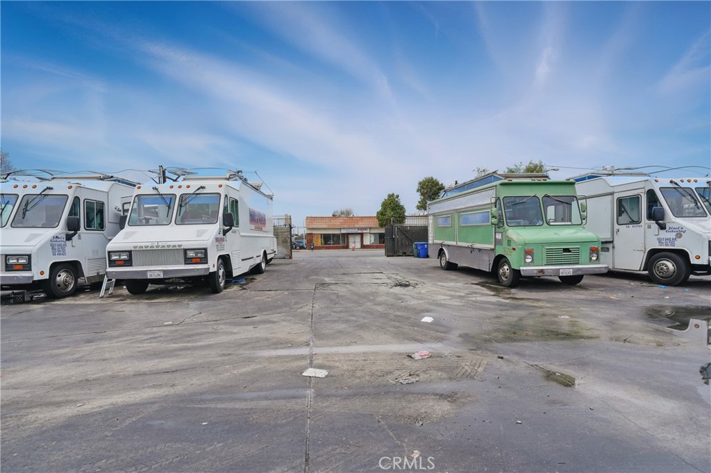 3916 3930 Gage Avenue Property Photo 2