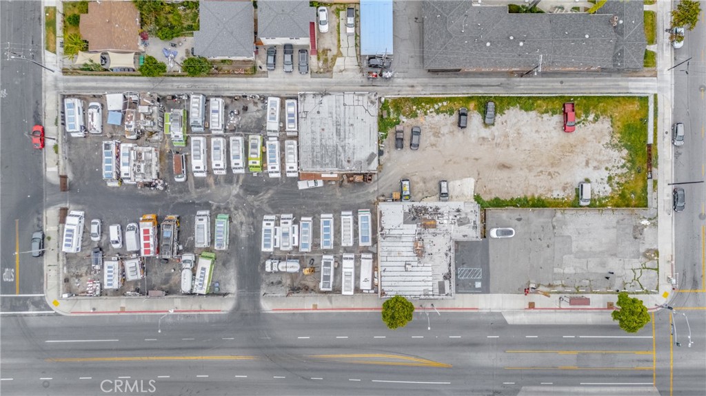 3916 3930 Gage Avenue Property Photo 11