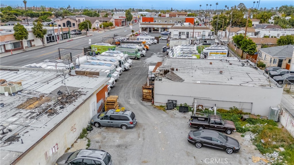 3916 3930 Gage Avenue Property Photo 12