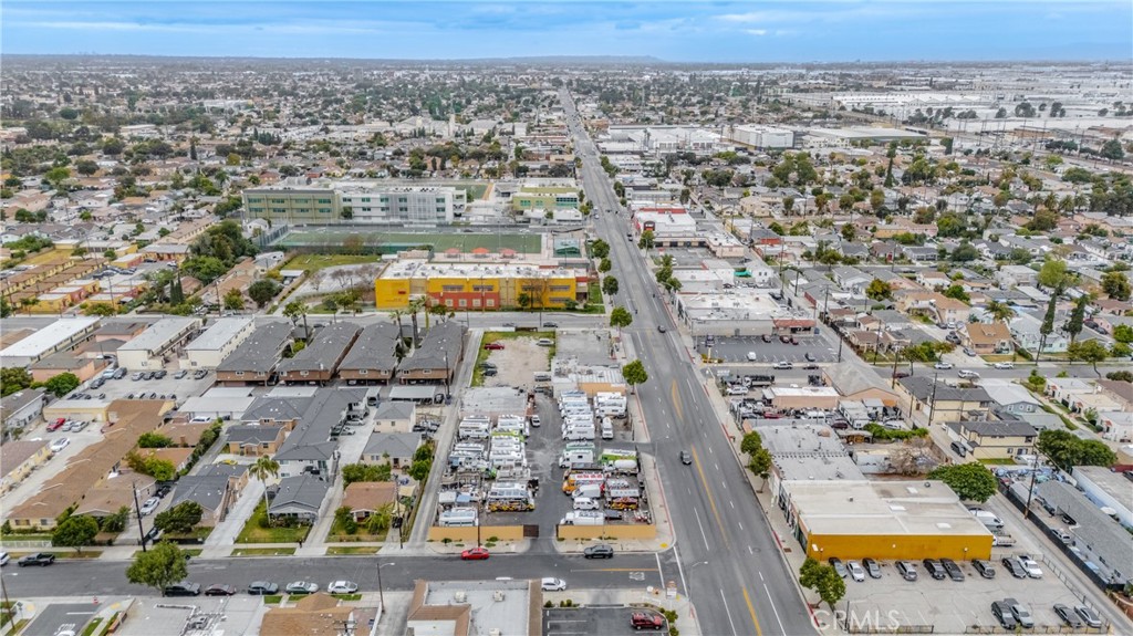 3916 3930 Gage Avenue Property Photo 15