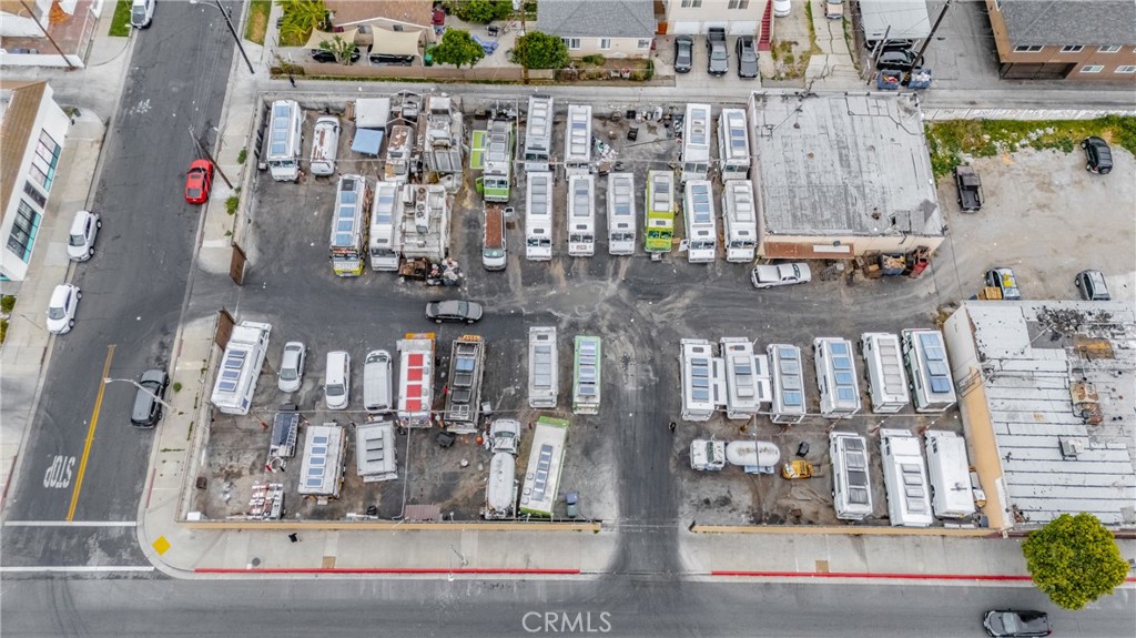 3916 3930 Gage Avenue Property Photo 19