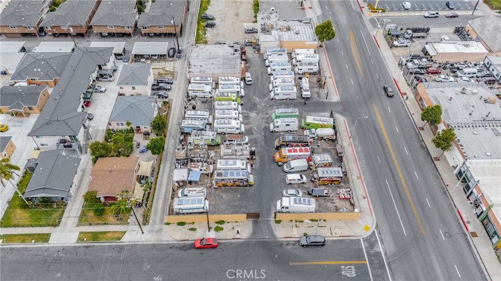 3916 3930 Gage Avenue Property Photo 20