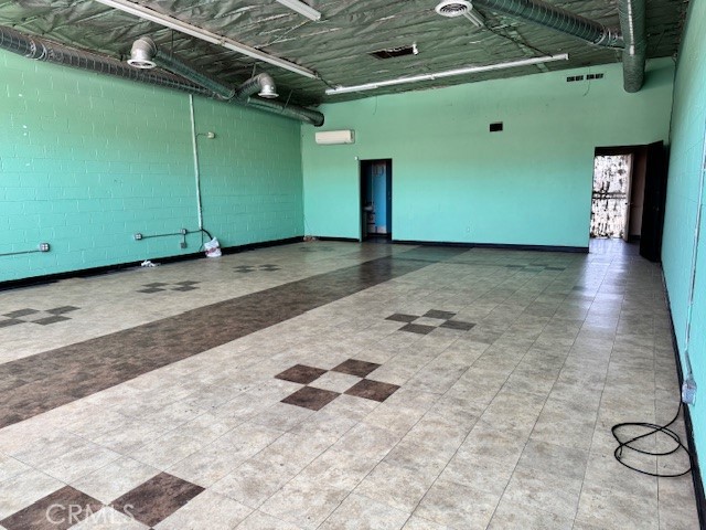 2459 W Whittier Boulevard Property Photo 3