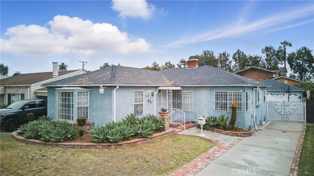 3647 Cedar Avenue Property Photo 1