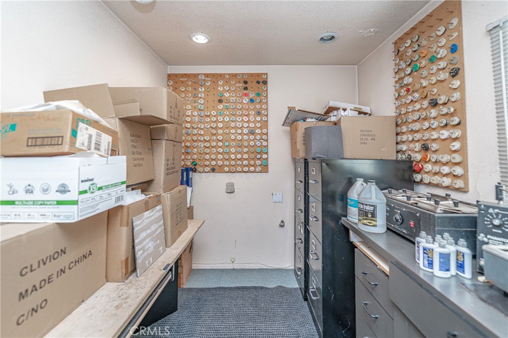 8464 California Avenue Property Photo 30