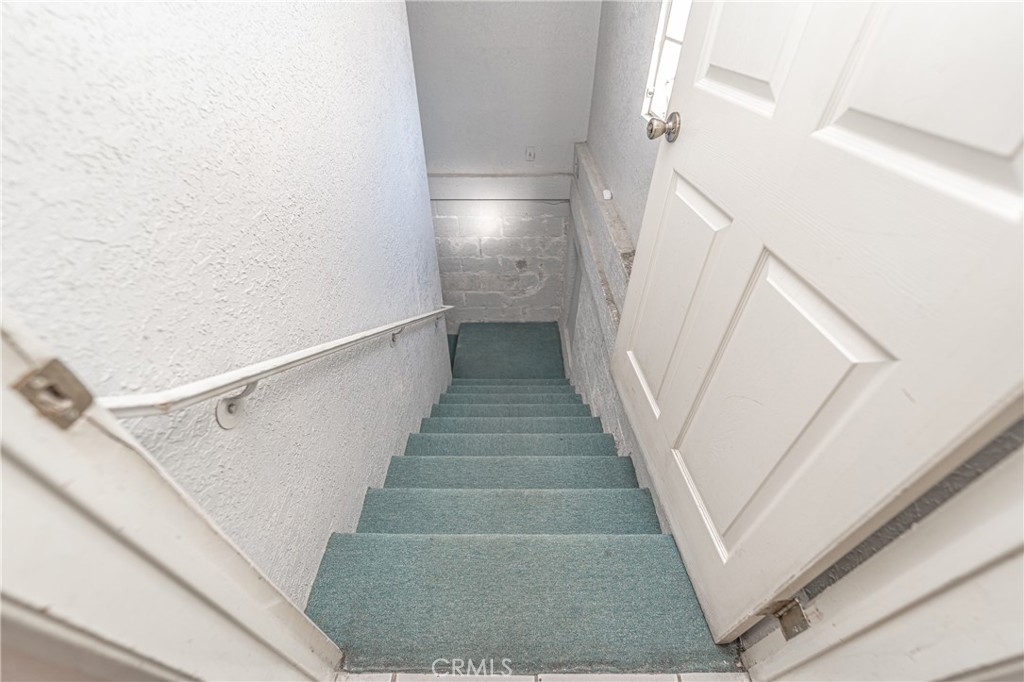 8464 California Avenue Property Photo 33