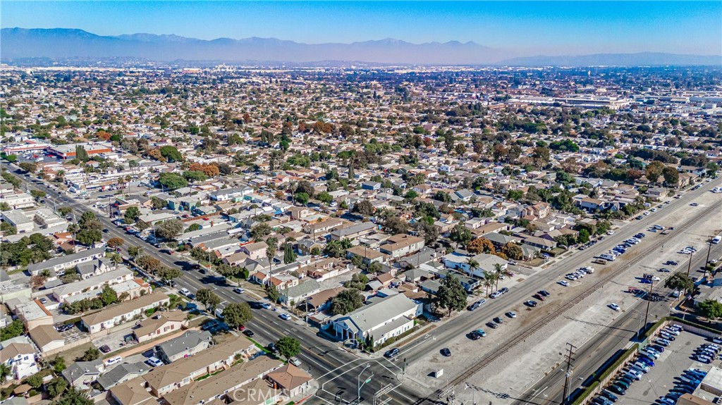 8464 California Avenue Property Photo 48