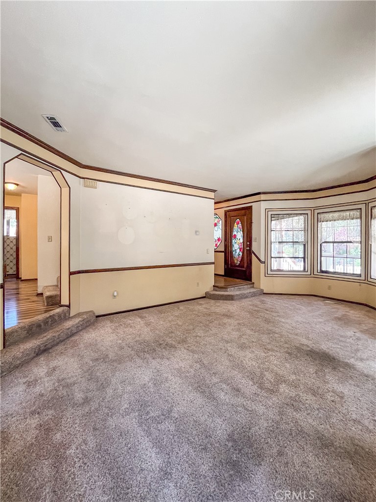 1125 Hemlock Lane Property Photo 7
