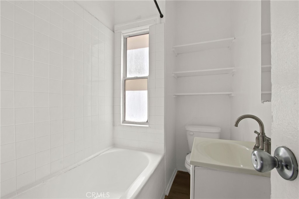 4215 S Kansas Avenue Property Photo 5