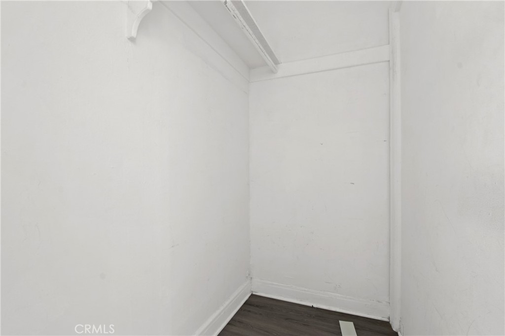 4215 S Kansas Avenue Property Photo 6