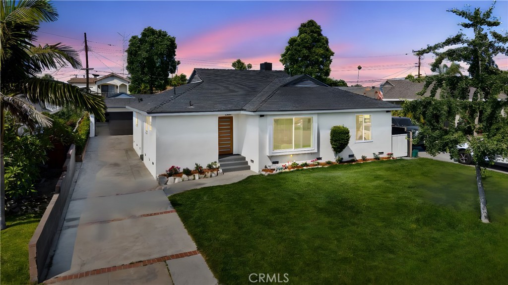 7421 Ivo Street Property Photo 1