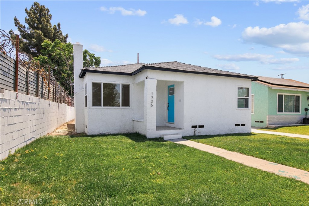 1736 N Mcdivitt Avenue Property Photo 1