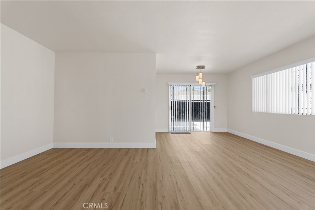 2408 W Corydon Street Property Photo 8