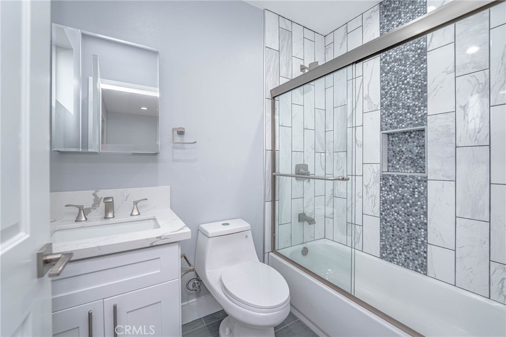 232 E Gage Avenue A Property Photo 54