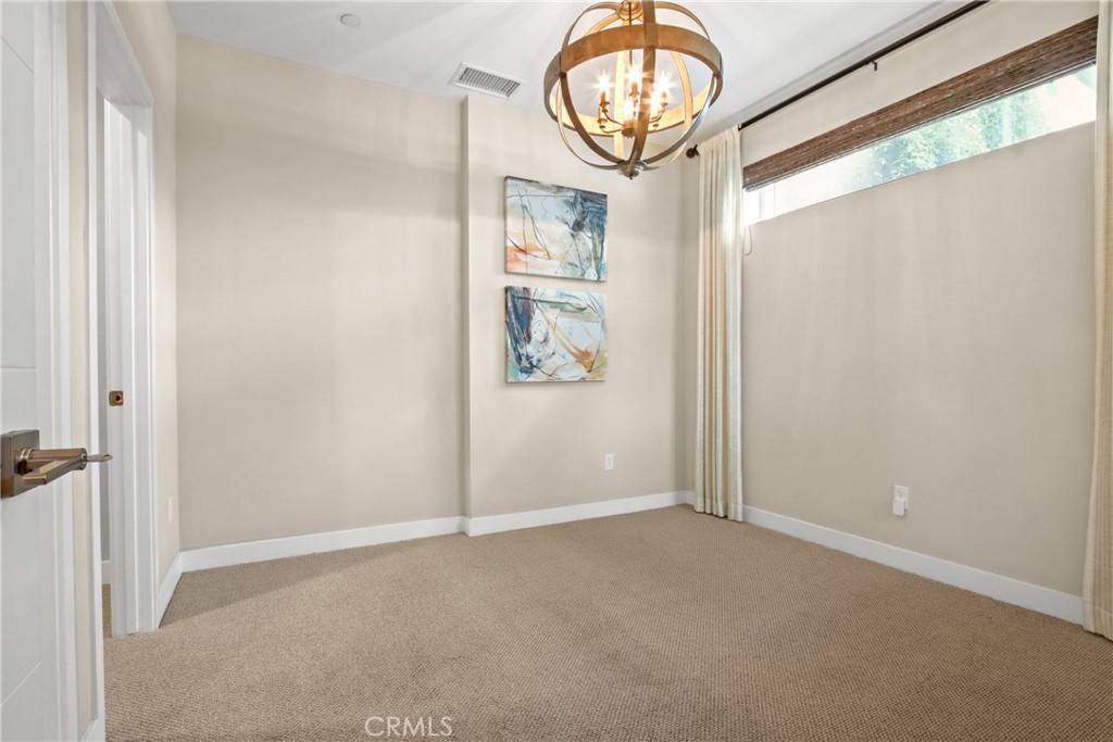 1019 Sequoia Place Property Photo 2