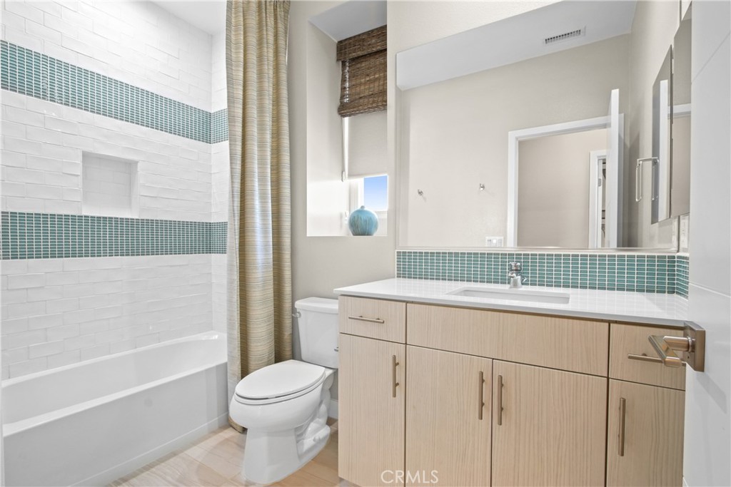 1019 Sequoia Place Property Photo 13