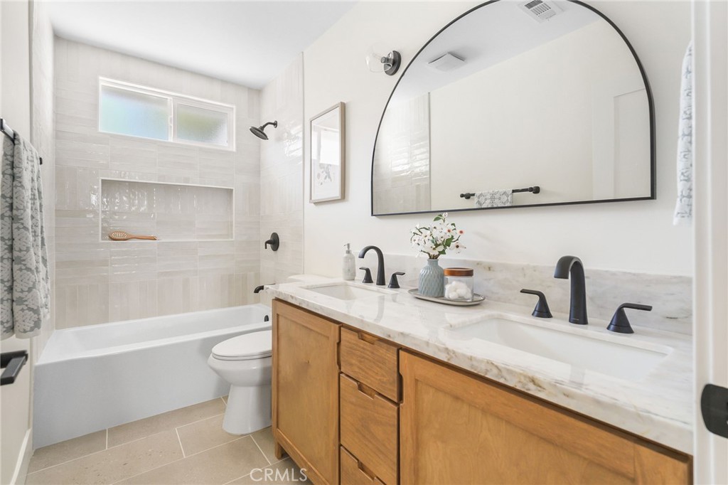 2721 184th Street Property Photo 13