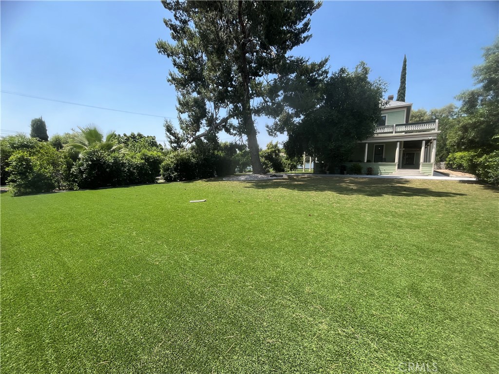 6986 Church Avenue Property Photo 1