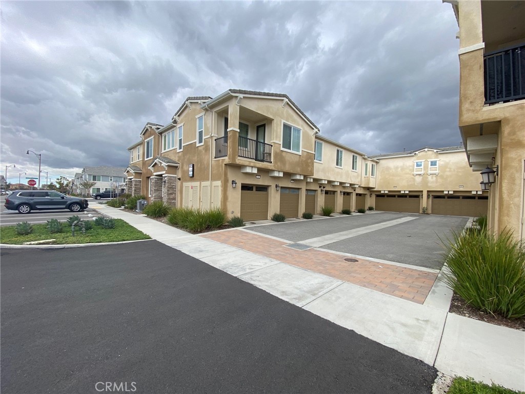 16620 Wyndham Lane 11 Property Photo 4