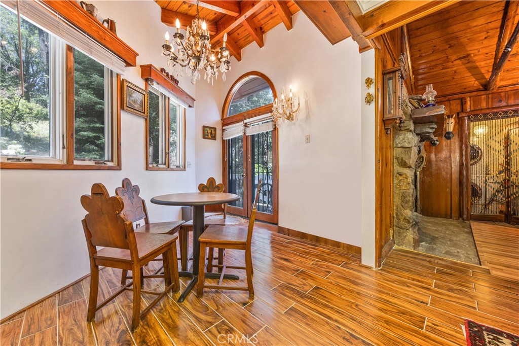25108 Grand View Drive Property Photo 12