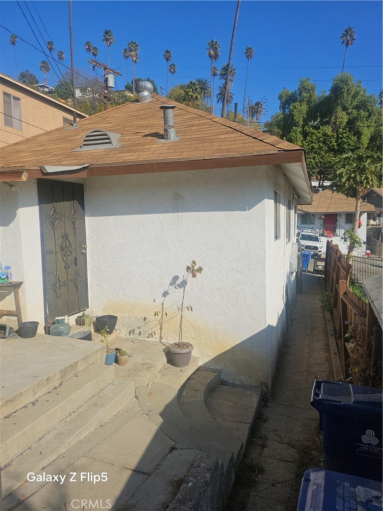 4368 Esmeralda Street Property Photo 5