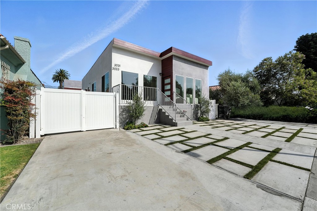 3031 3033 Vineyard Avenue Property Photo 5