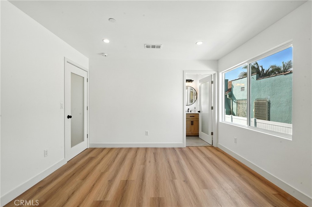 3031 3033 Vineyard Avenue Property Photo 27