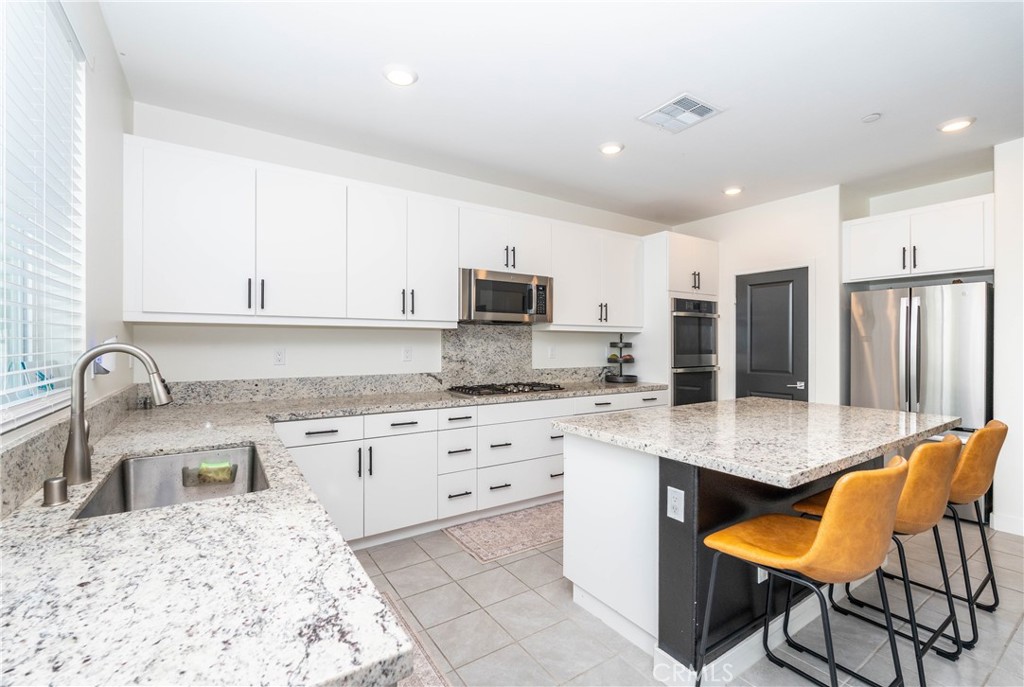 554 Cumberland Road Property Photo 9
