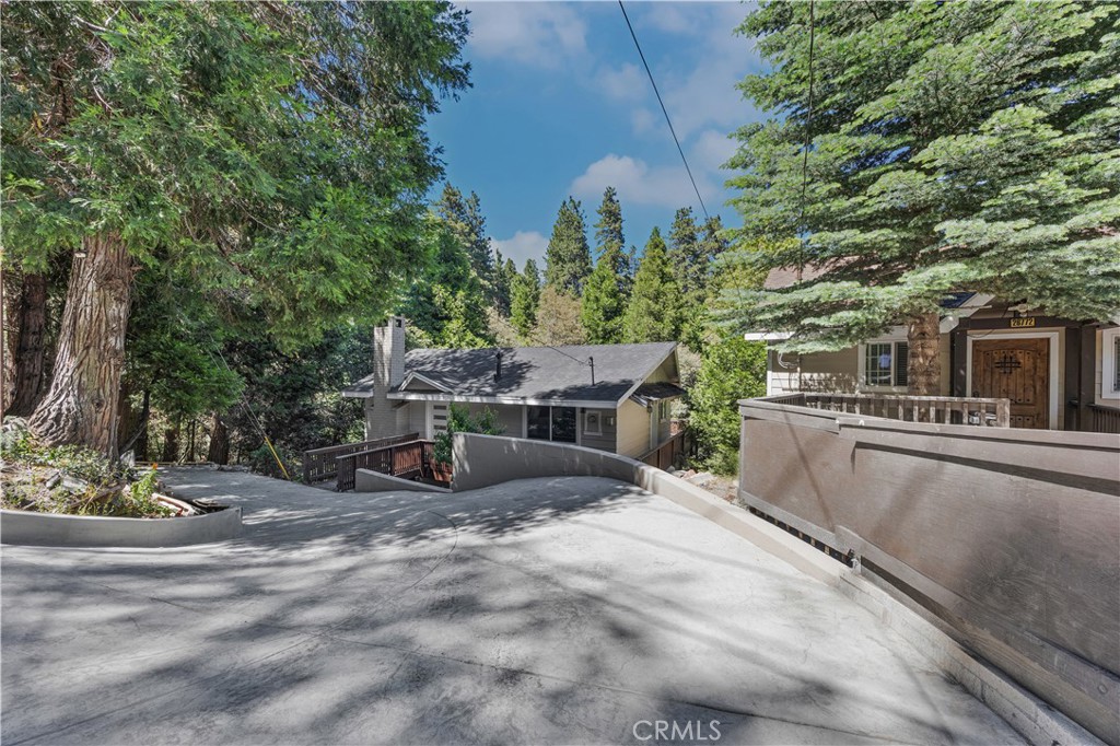26770 State Highway 189 Property Photo 2