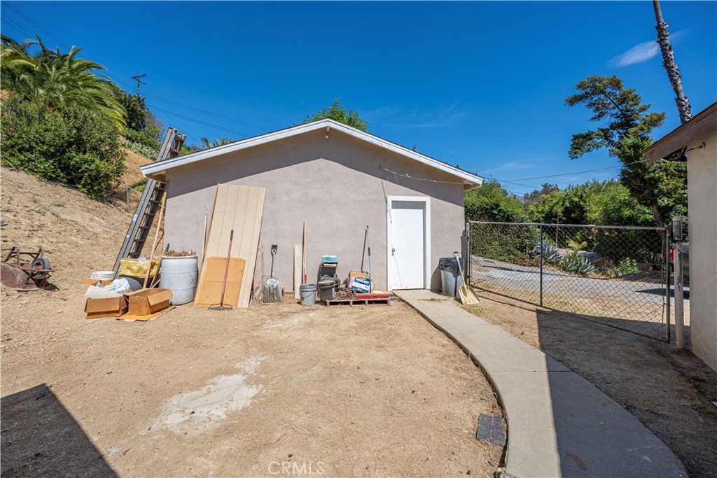 138 Banbridge Avenue Property Photo 34