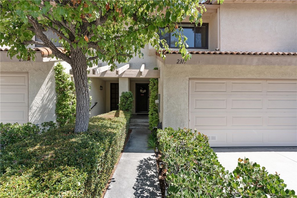 2317 Sandbar Drive 204 Property Photo 1